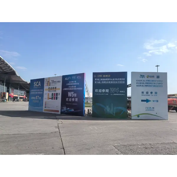 Das Dingyan-Team besucht die Ausstellung für Flüssigkeitskühlungstechnologie in Shanghai und plant vorausschauend eine neue KI-Strecke